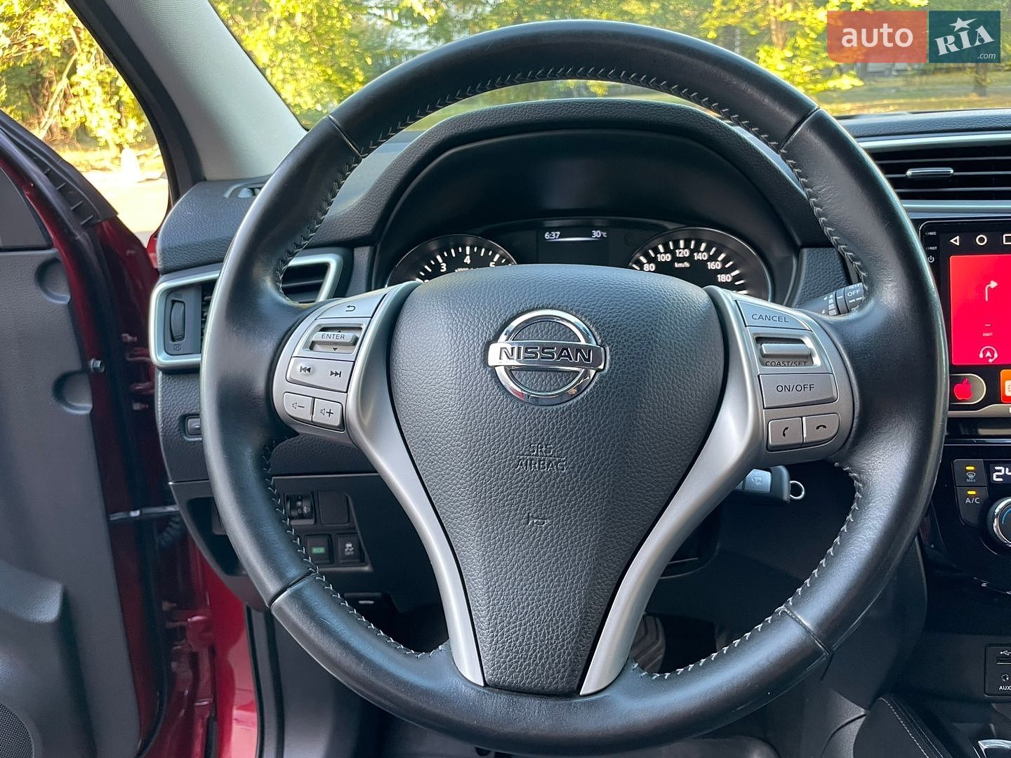 Nissan Qashqai 2015 VIN SJNFEAJ11U1504896 фото оголошення 18 з 51