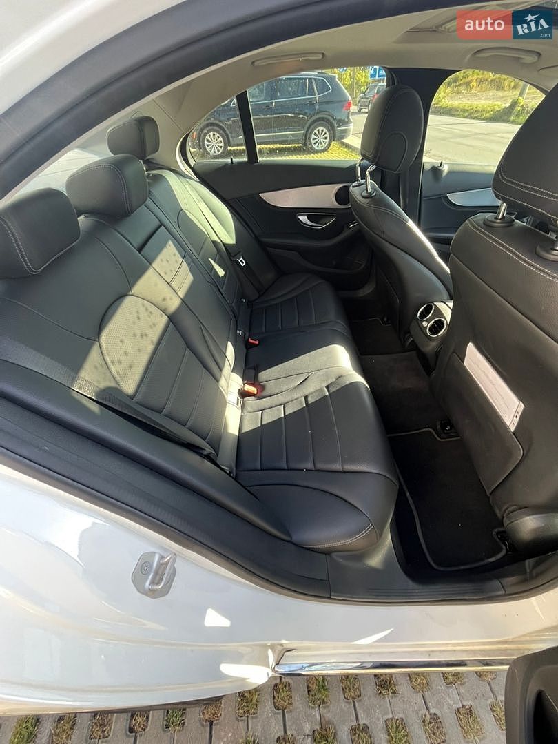 Mercedes-Benz C-Class 2015 VIN WDDWF0FB4GF290631 фото оголошення 44 з 45