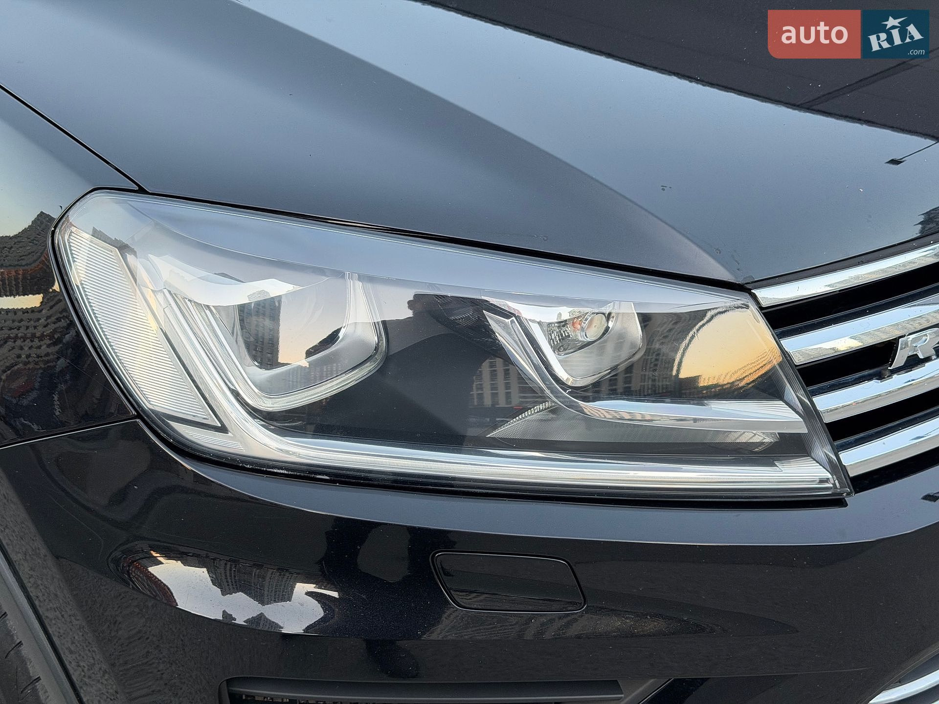 Volkswagen Touareg 2015 VIN WVGZZZ7PZFD014953 фото оголошення 15 з 52