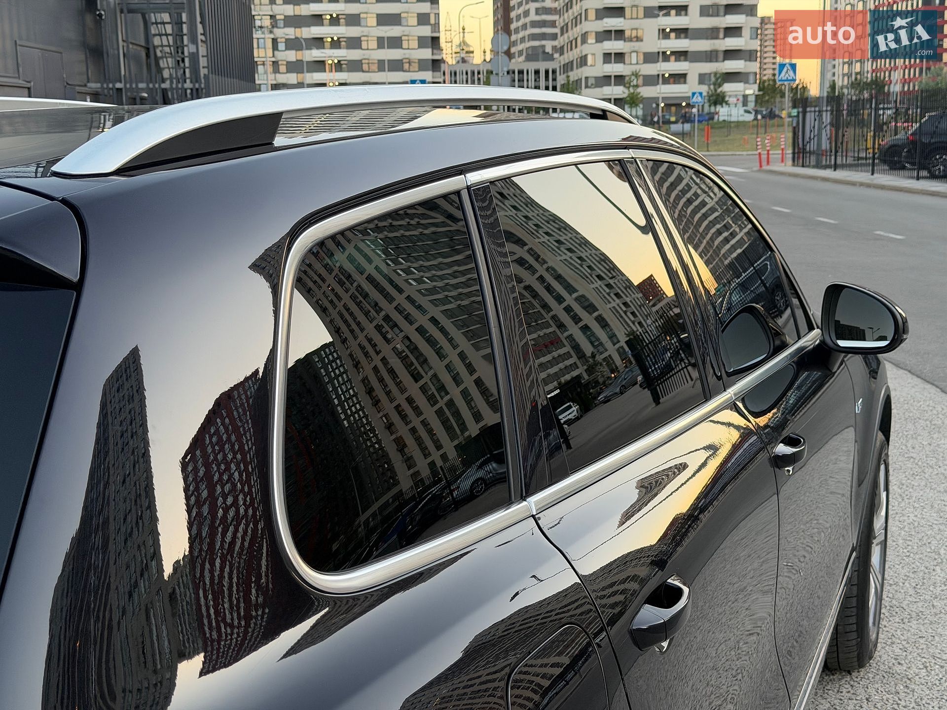 Volkswagen Touareg 2015 VIN WVGZZZ7PZFD014953 фото оголошення 18 з 52