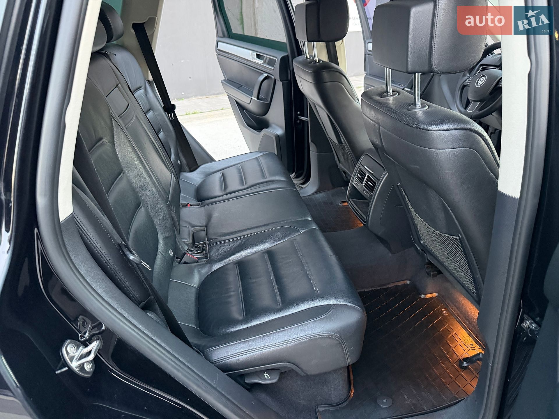 Volkswagen Touareg 2015 VIN WVGZZZ7PZFD014953 фото оголошення 31 з 52