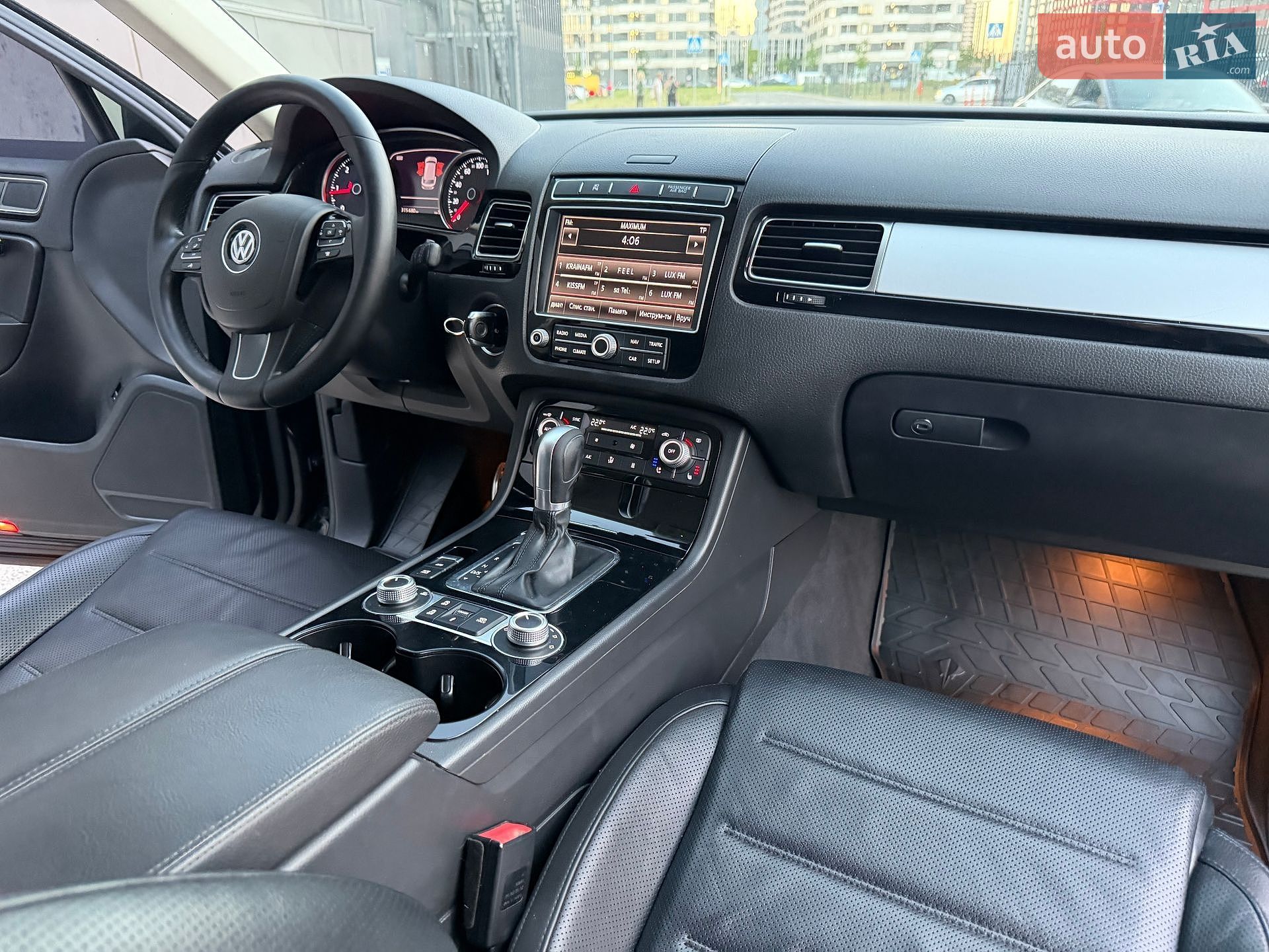 Volkswagen Touareg 2015 VIN WVGZZZ7PZFD014953 фото оголошення 32 з 52