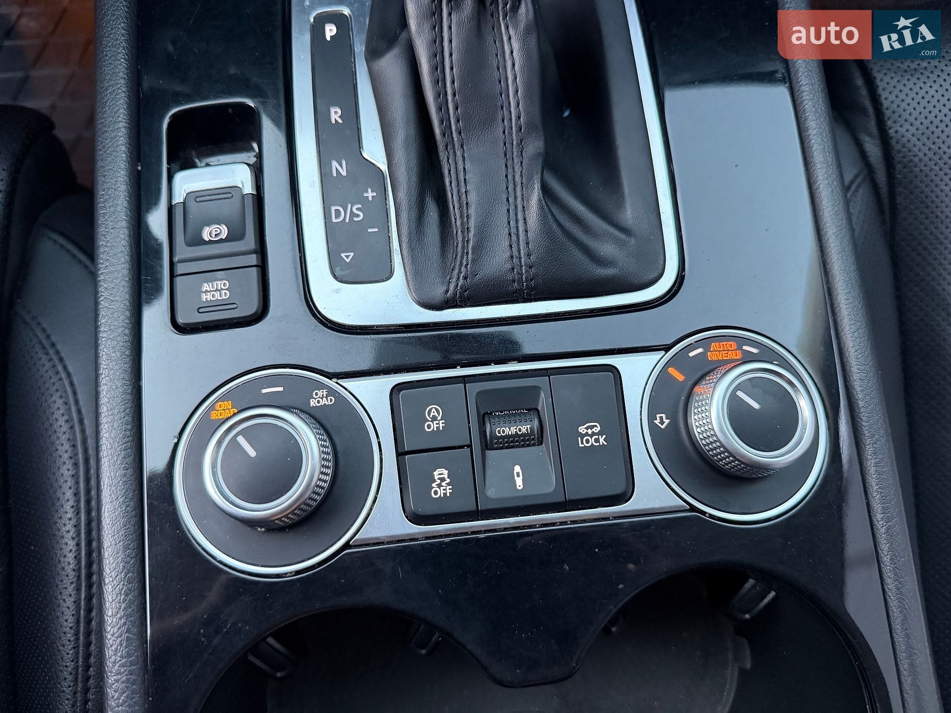 Volkswagen Touareg 2015 VIN WVGZZZ7PZFD014953 фото оголошення 47 з 52