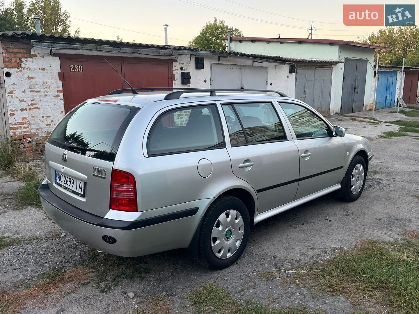 Skoda Octavia 2004 VIN TMBJC41U542940633 фото оголошення 5 з 54