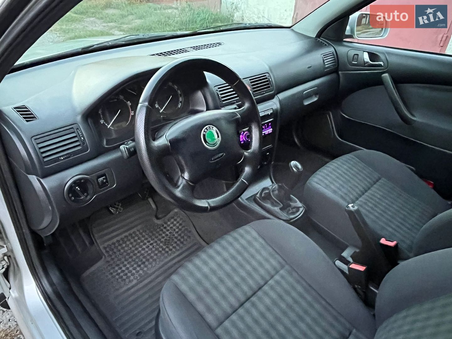 Skoda Octavia 2004 VIN TMBJC41U542940633 фото оголошення 25 з 54