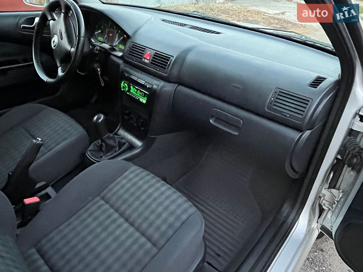 Skoda Octavia 2004 VIN TMBJC41U542940633 фото оголошення 43 з 54