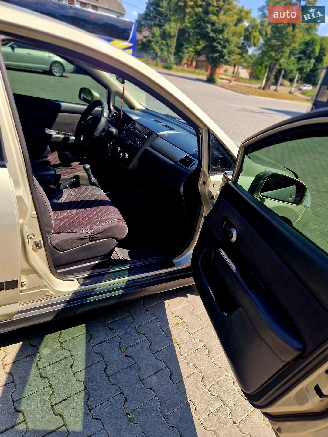 Nissan TIIDA 2008 VIN JN1CC13C18T016687 фото оголошення 11 з 17