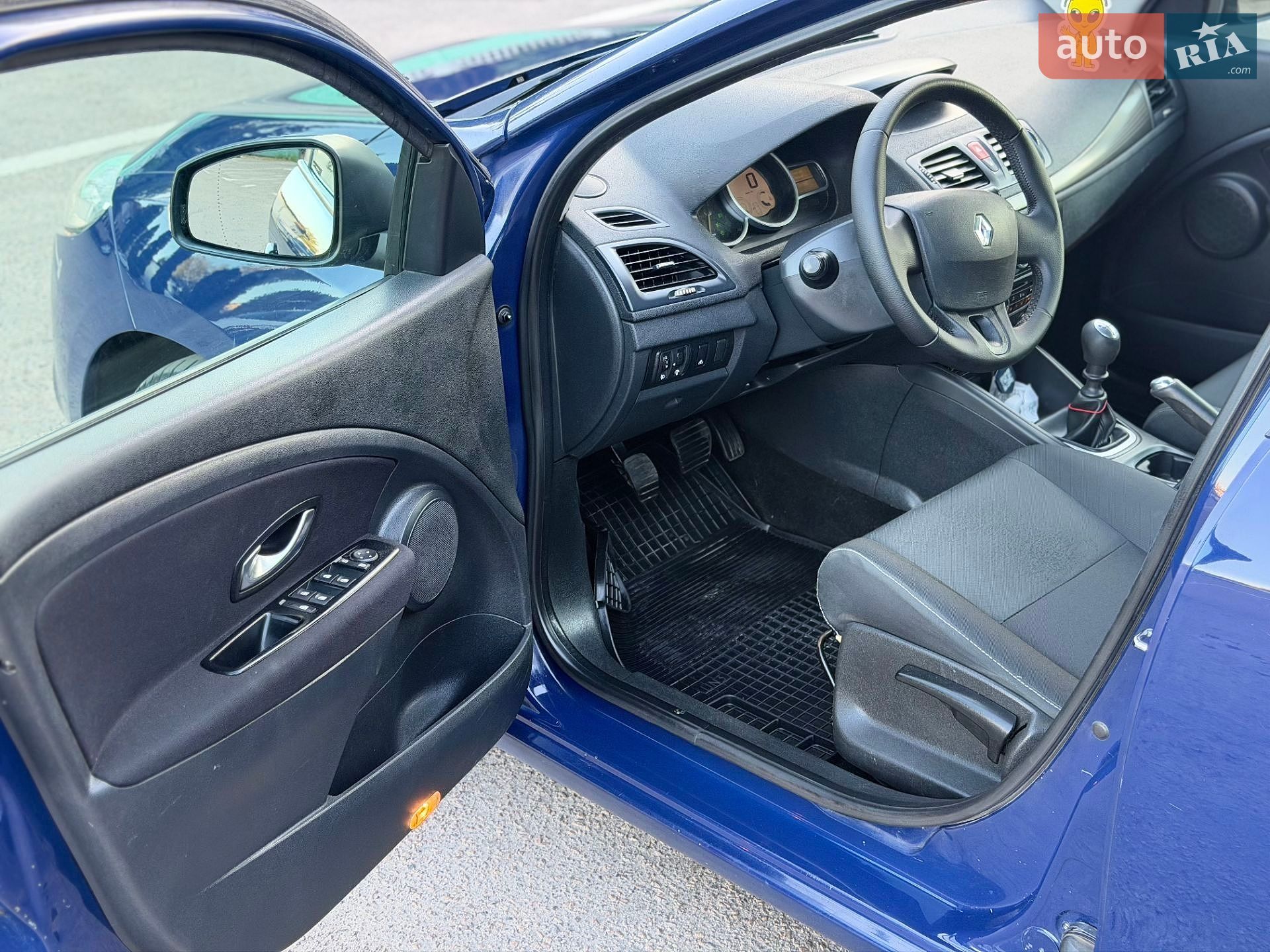Renault Megane 2011 VIN VF1KZ1U0644838933 фото оголошення 14 з 40