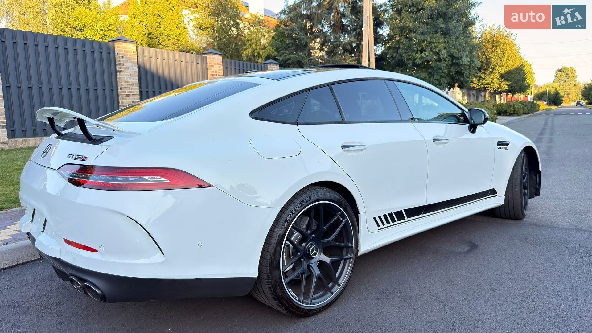 Mercedes-Benz AMG GT 4-Door Coupe 2019 VIN WDD7X6BB3KA008494 фото оголошення 19 з 26