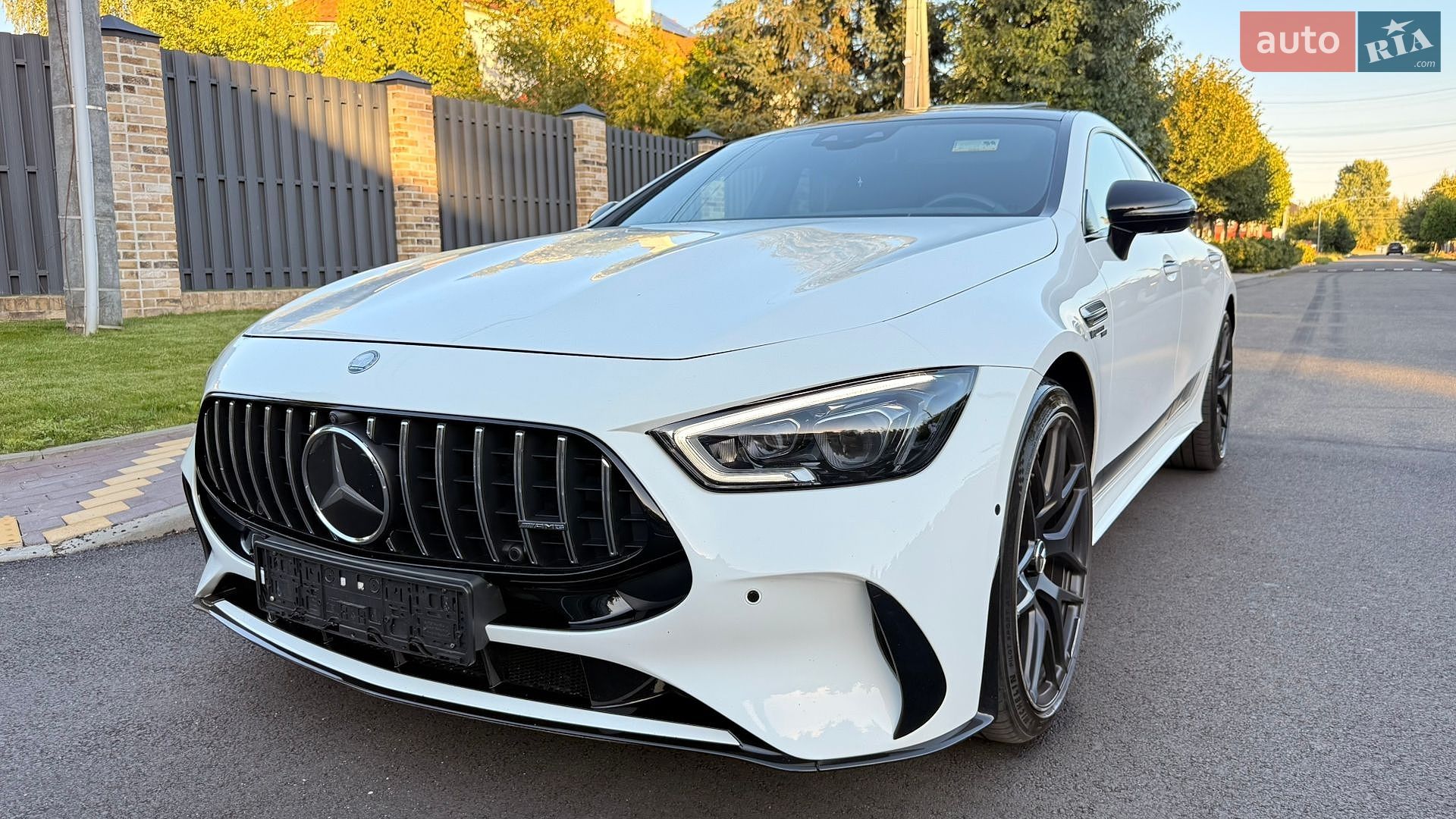 Mercedes-Benz AMG GT 4-Door Coupe 2019 VIN WDD7X6BB3KA008494 фото оголошення 2 з 26