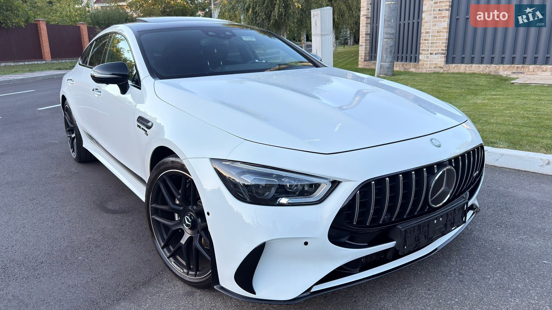 Mercedes-Benz AMG GT 4-Door Coupe 2019 VIN WDD7X6BB3KA008494 фото оголошення 16 з 26
