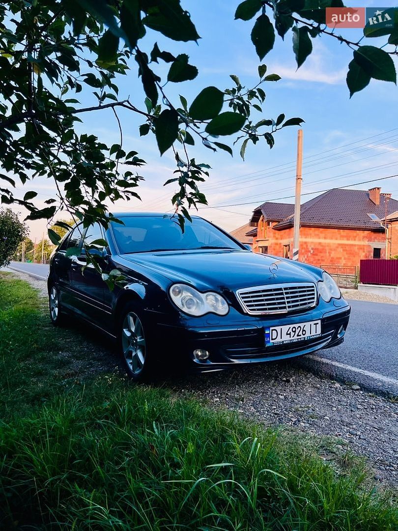 Mercedes-Benz C-Class 2005 VIN WDB2030081F696276 фото оголошення 3 з 17