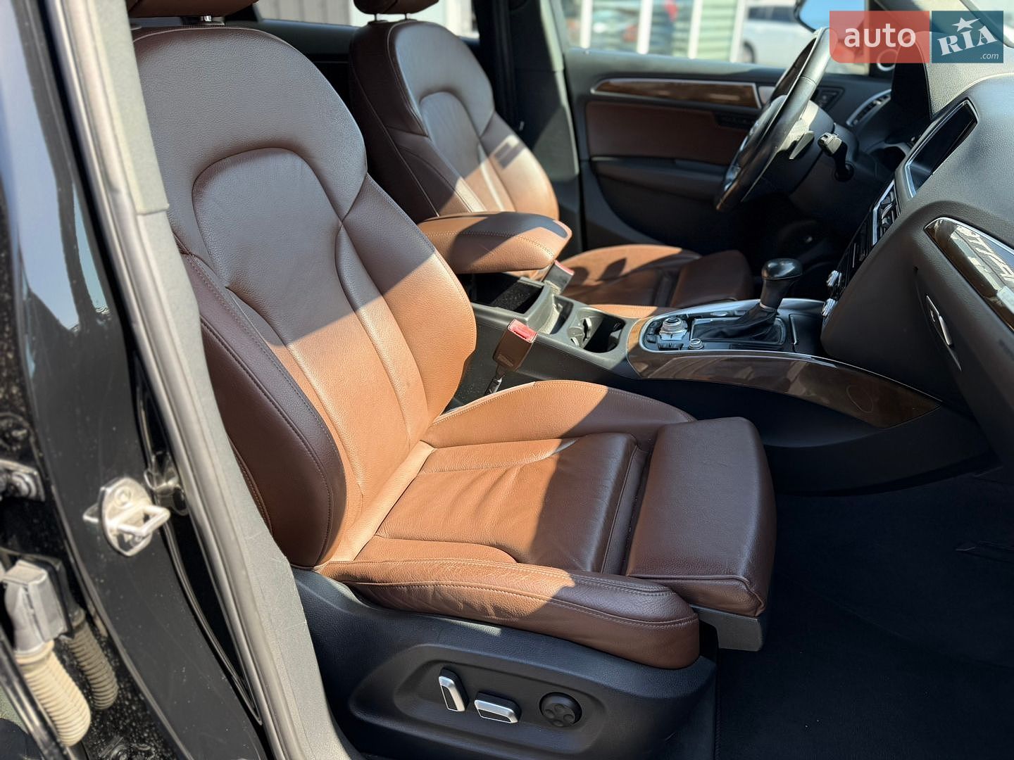 Audi Q5 2018 VIN WA1BNAFY4J2146799 фото оголошення 15 з 18