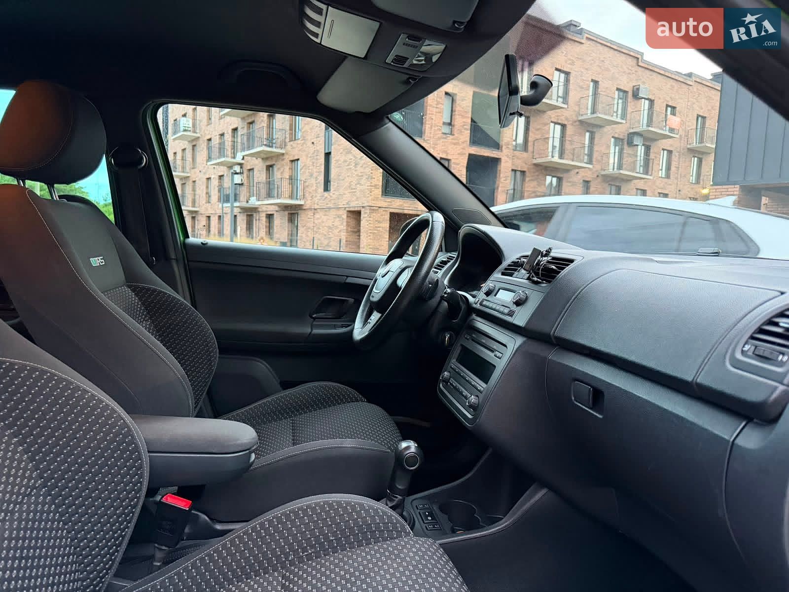 Skoda Fabia 2010 VIN TMBEP65J7B3058887 фото оголошення 9 з 15