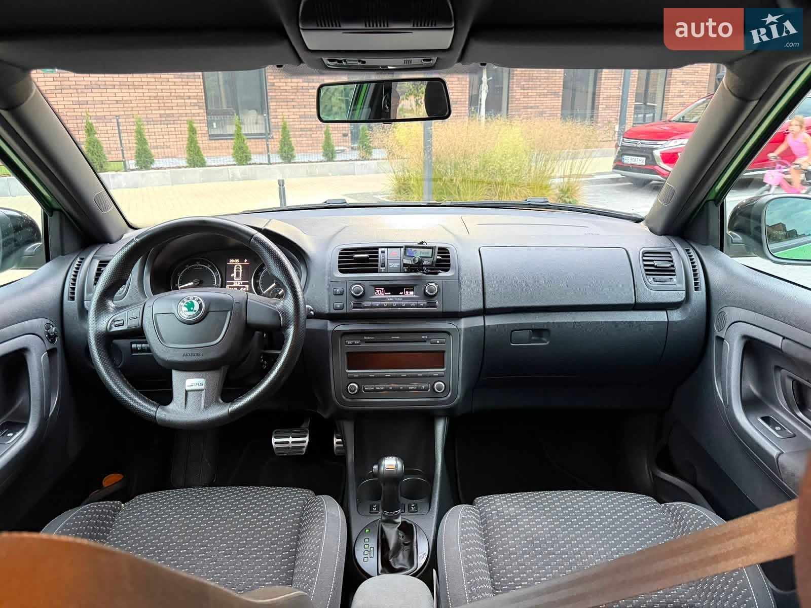 Skoda Fabia 2010 VIN TMBEP65J7B3058887 фото оголошення 10 з 15