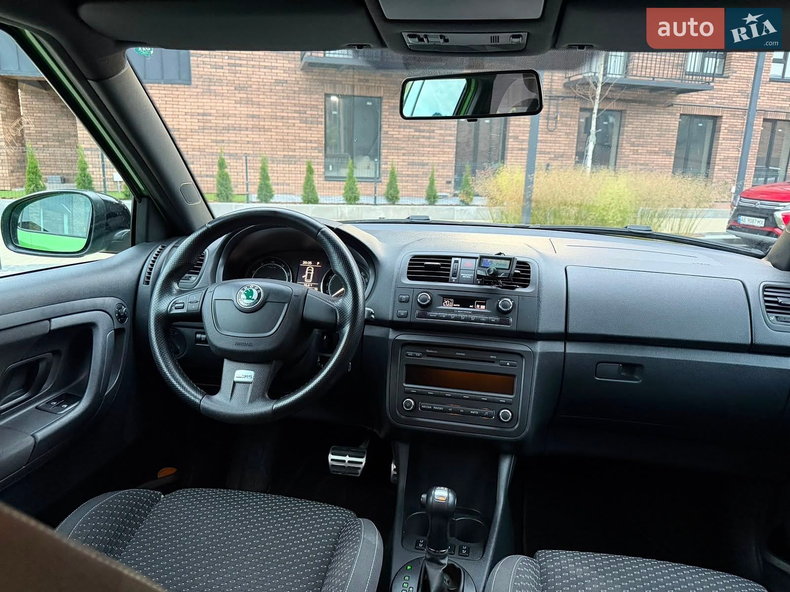 Skoda Fabia 2010 VIN TMBEP65J7B3058887 фото оголошення 8 з 15