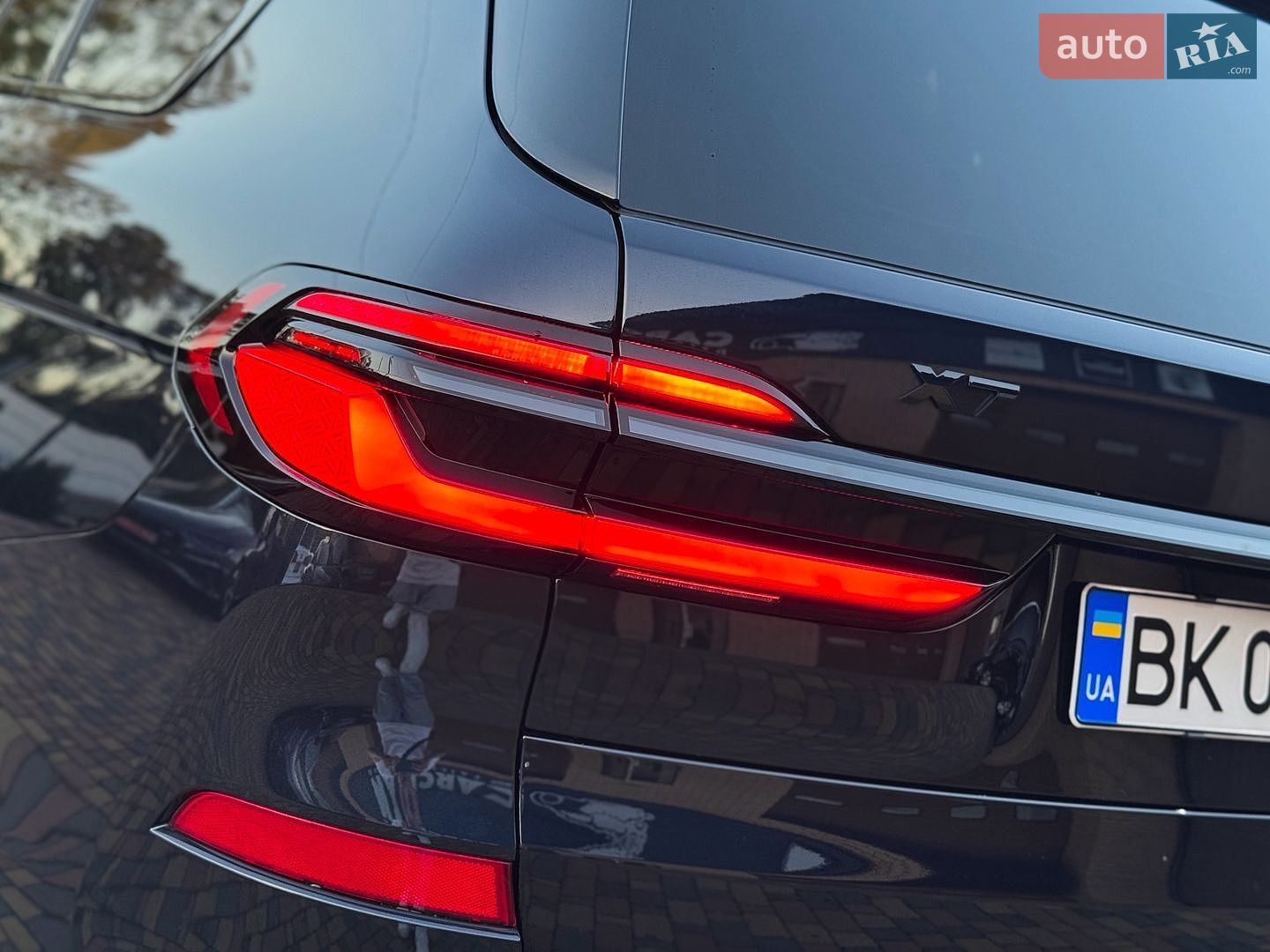 BMW X7 2023 VIN 5UX33EM09R9S59931 фото оголошення 19 з 65