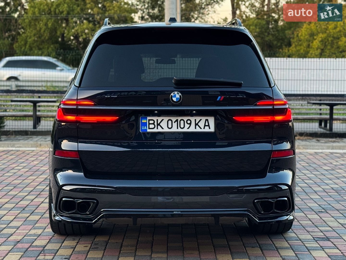BMW X7 2023 VIN 5UX33EM09R9S59931 фото оголошення 12 з 65