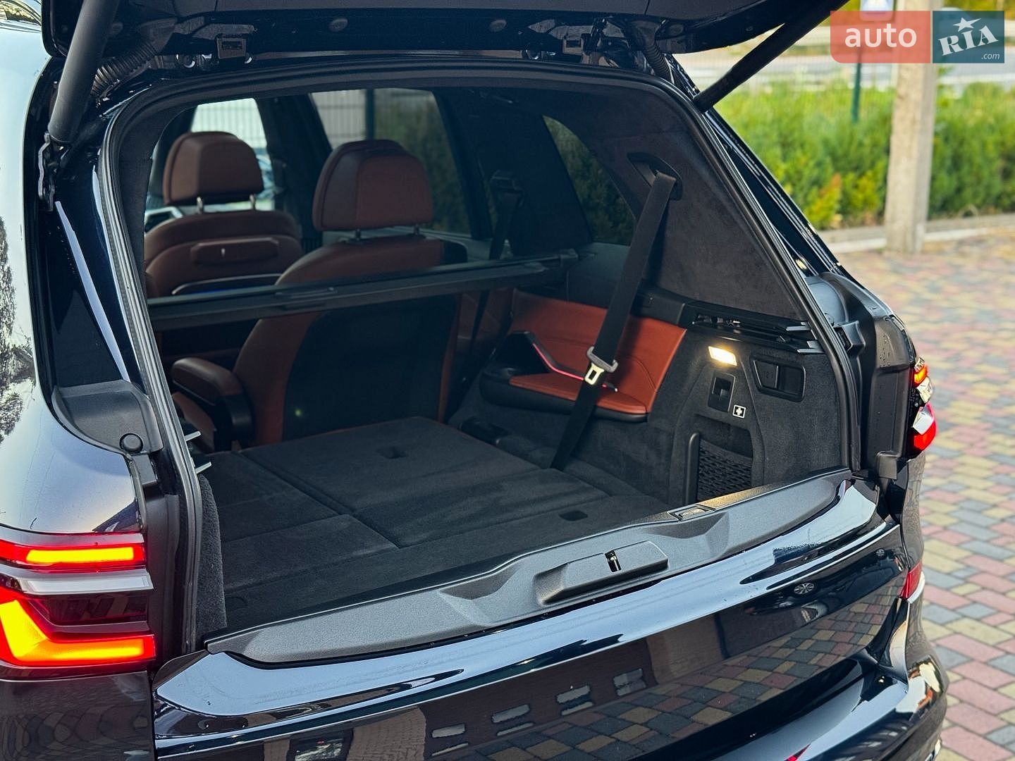BMW X7 2023 VIN 5UX33EM09R9S59931 фото оголошення 25 з 65