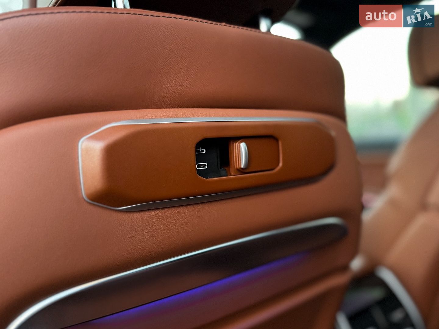 BMW X7 2023 VIN 5UX33EM09R9S59931 фото оголошення 38 з 65