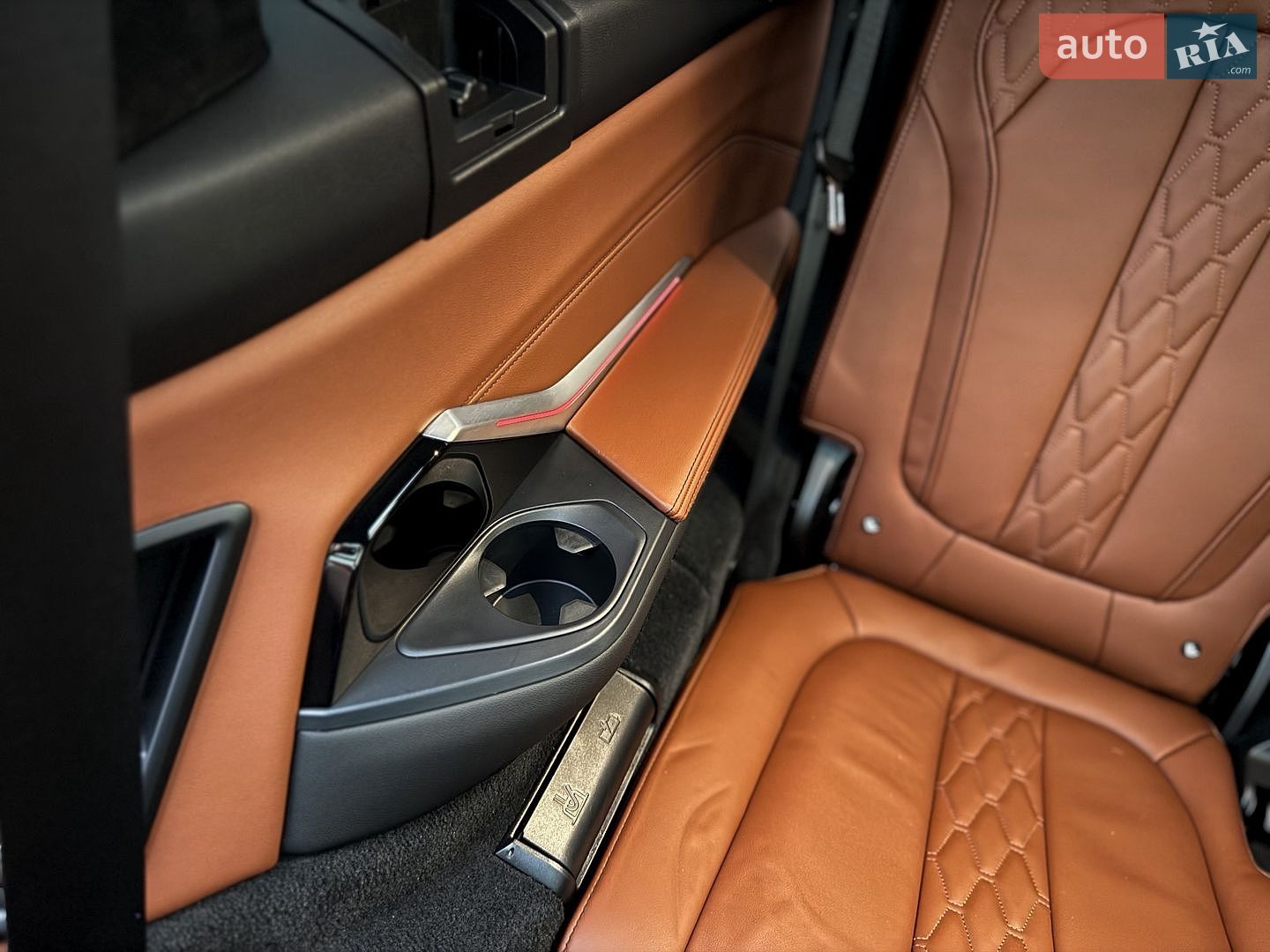 BMW X7 2023 VIN 5UX33EM09R9S59931 фото оголошення 52 з 65