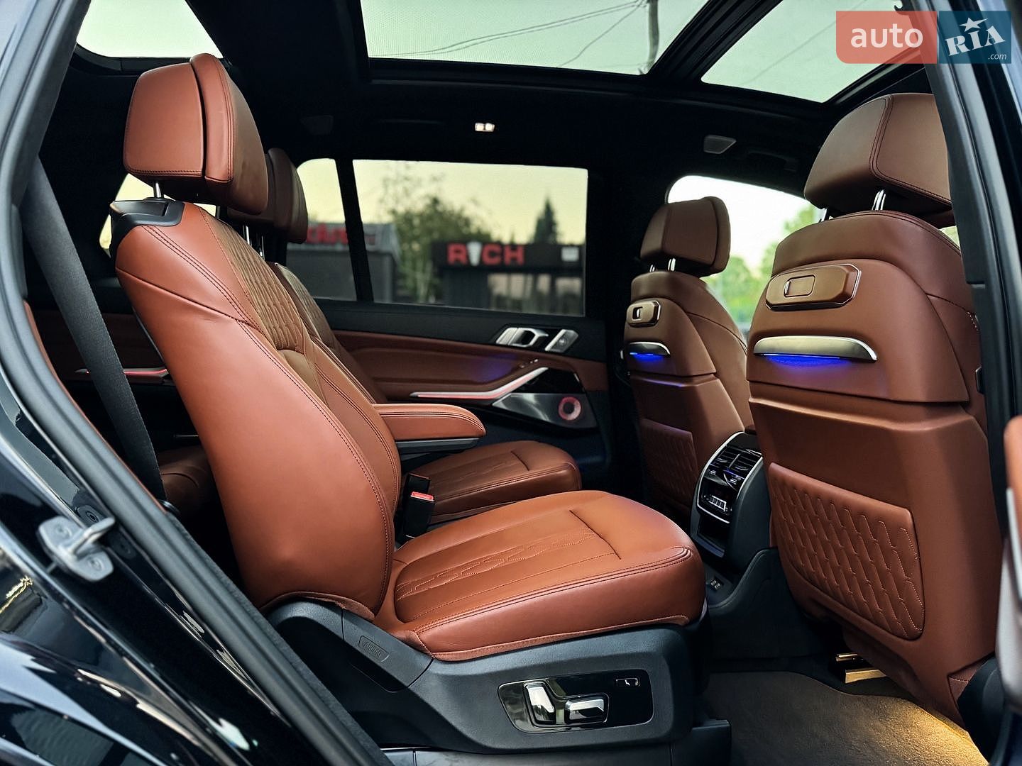 BMW X7 2023 VIN 5UX33EM09R9S59931 фото оголошення 49 з 65