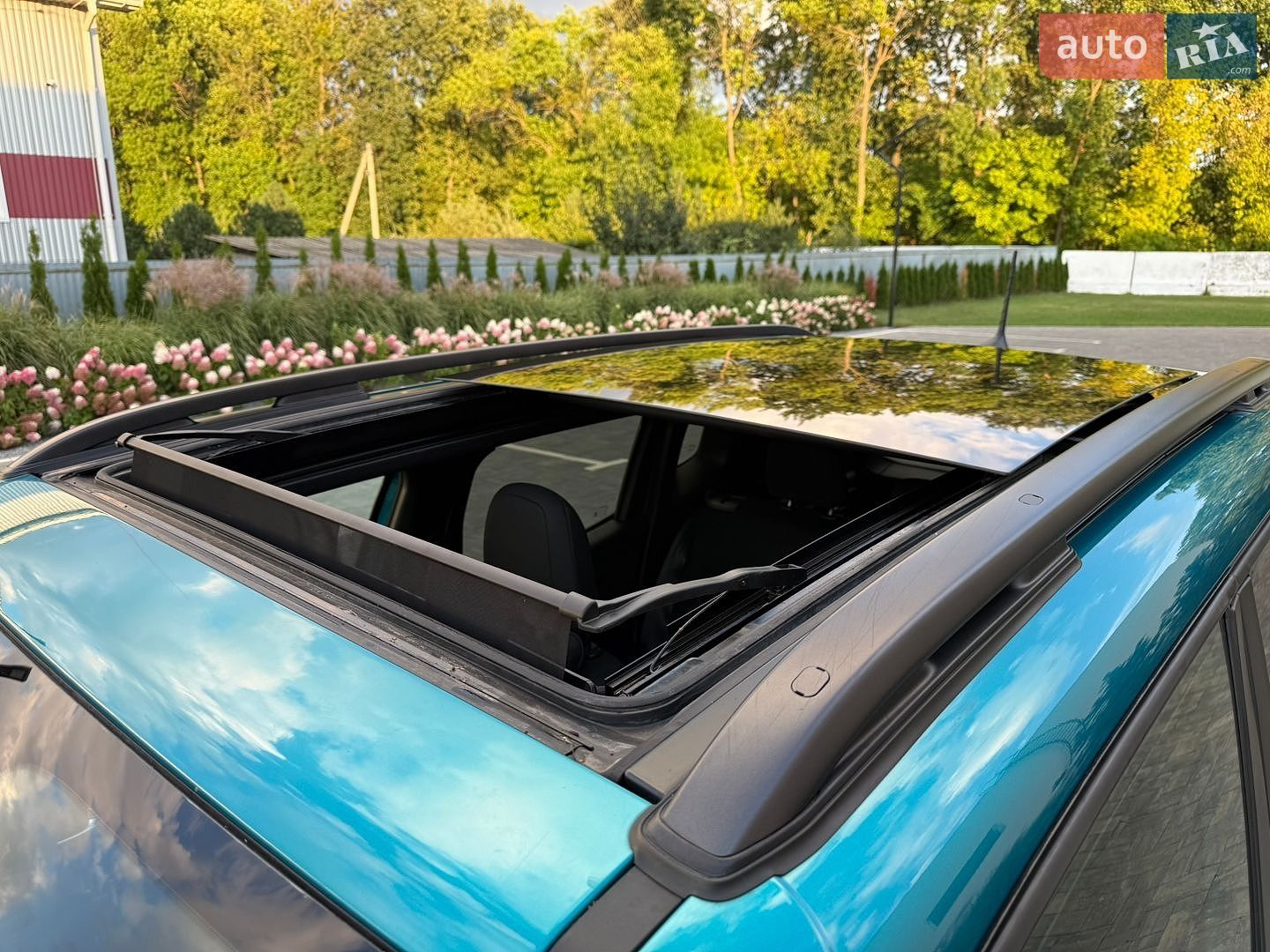 Jeep Renegade 2021 VIN ZACNJCBBXMPM63487 фото оголошення 10 з 147