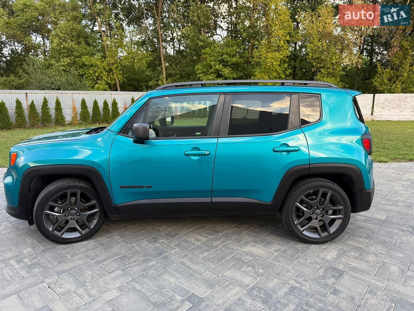 Jeep Renegade 2021 VIN ZACNJCBBXMPM63487 фото оголошення 33 з 147