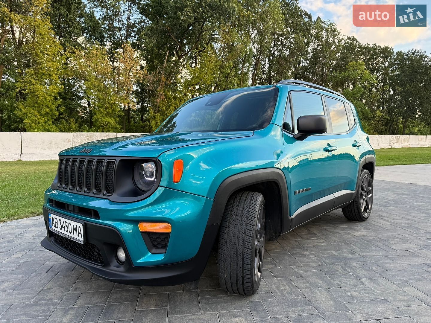 Jeep Renegade 2021 VIN ZACNJCBBXMPM63487 фото оголошення 34 з 147
