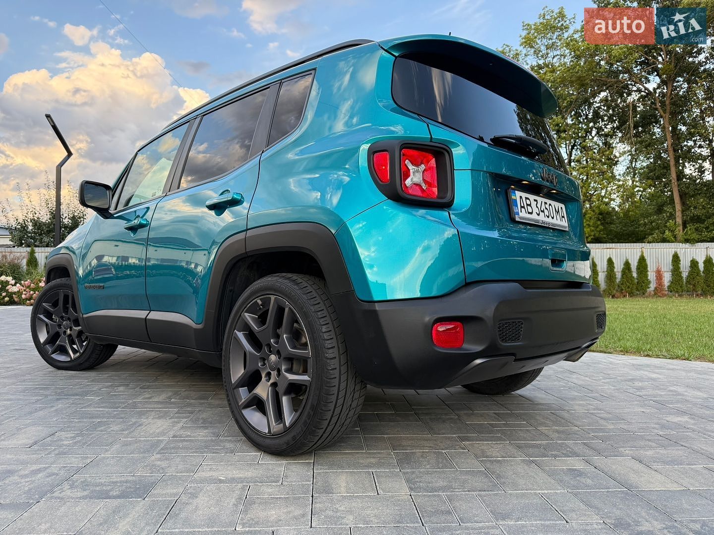 Jeep Renegade 2021 VIN ZACNJCBBXMPM63487 фото оголошення 37 з 147