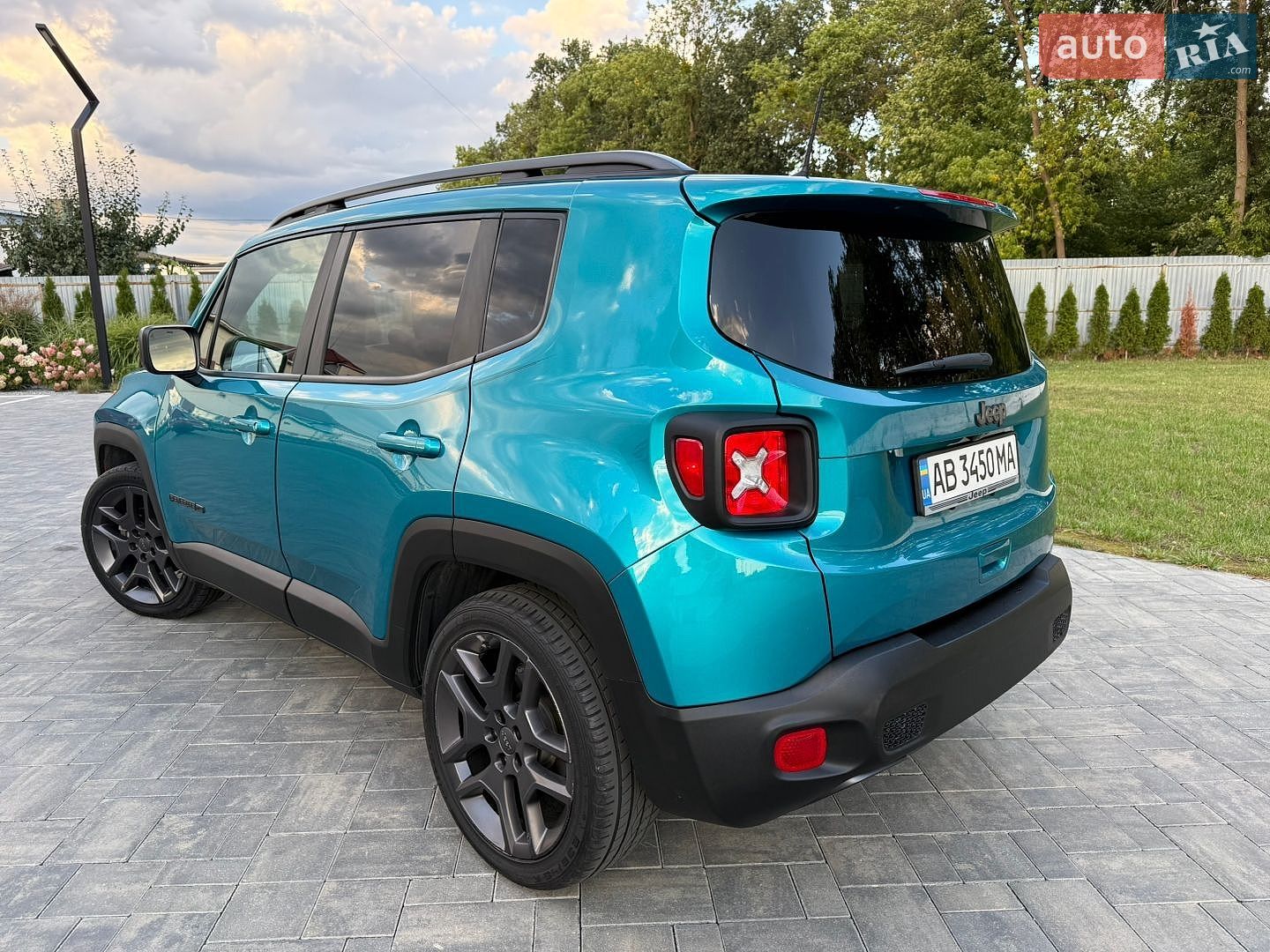 Jeep Renegade 2021 VIN ZACNJCBBXMPM63487 фото оголошення 38 з 147