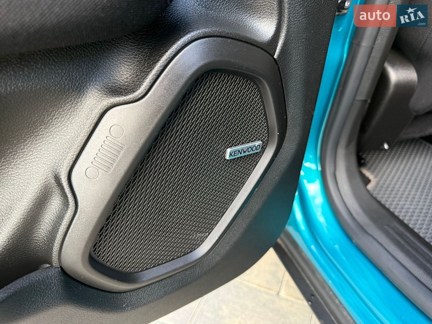 Jeep Renegade 2021 VIN ZACNJCBBXMPM63487 фото оголошення 47 з 147