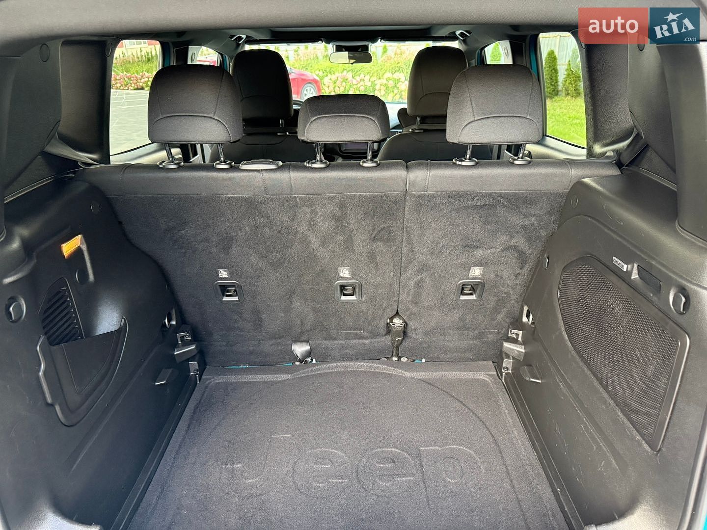 Jeep Renegade 2021 VIN ZACNJCBBXMPM63487 фото оголошення 53 з 147
