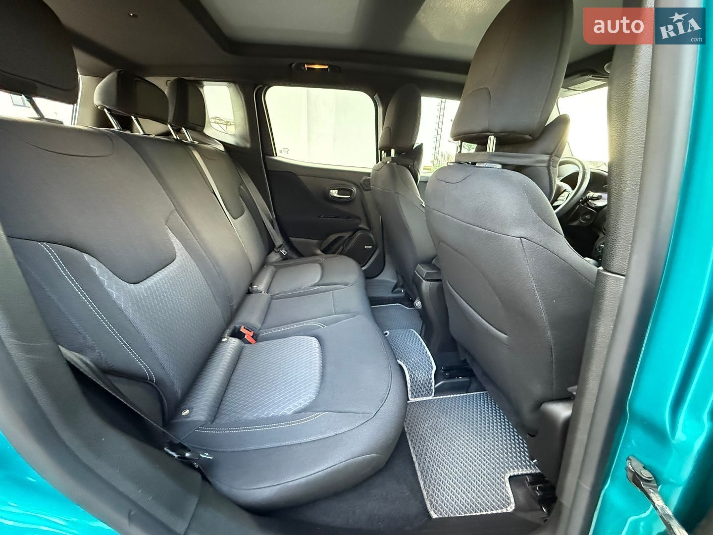Jeep Renegade 2021 VIN ZACNJCBBXMPM63487 фото оголошення 56 з 147