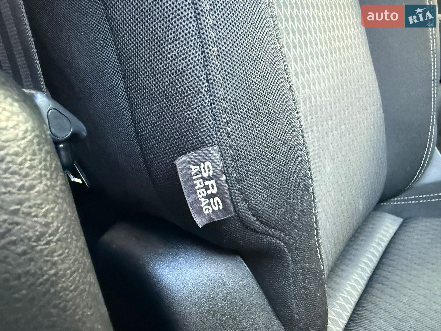 Jeep Renegade 2021 VIN ZACNJCBBXMPM63487 фото оголошення 60 з 147