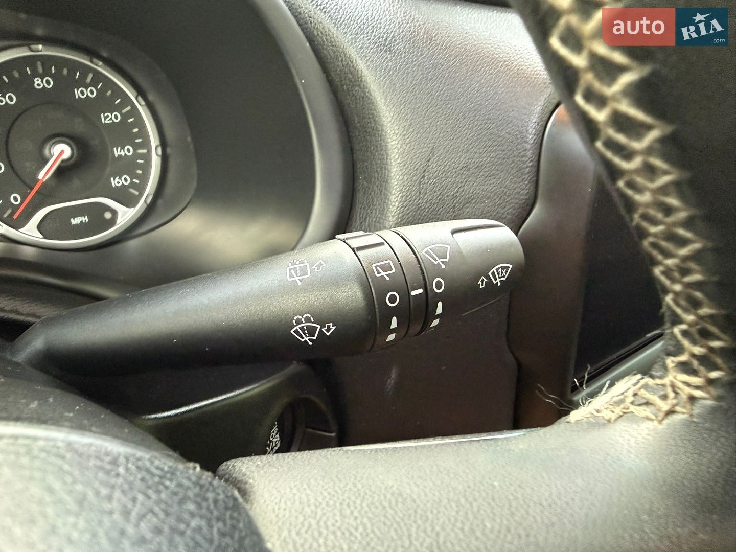 Jeep Renegade 2021 VIN ZACNJCBBXMPM63487 фото оголошення 79 з 147