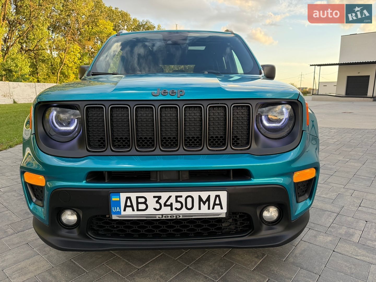 Jeep Renegade 2021 VIN ZACNJCBBXMPM63487 фото оголошення 100 з 147