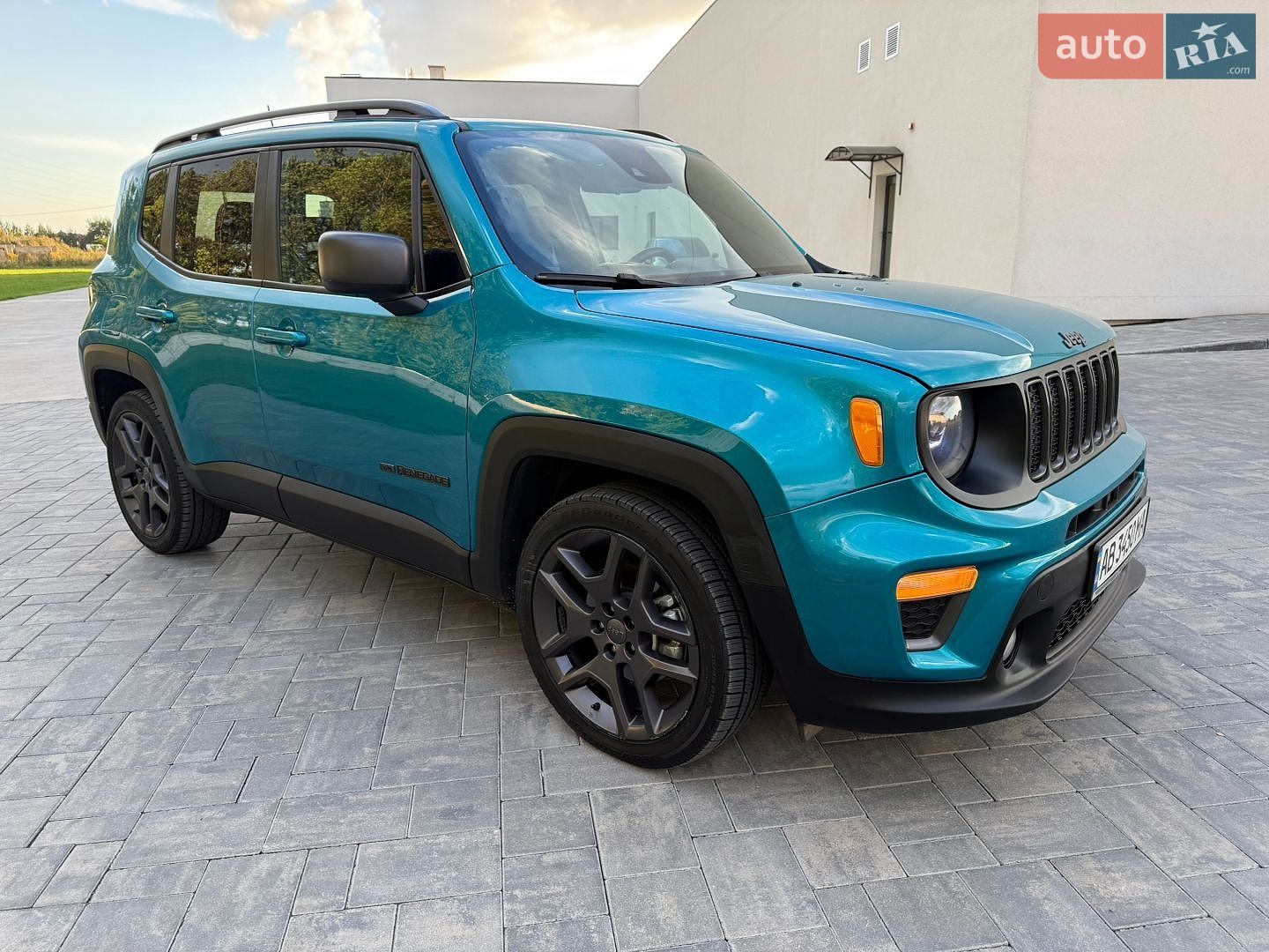 Jeep Renegade 2021 VIN ZACNJCBBXMPM63487 фото оголошення 109 з 147