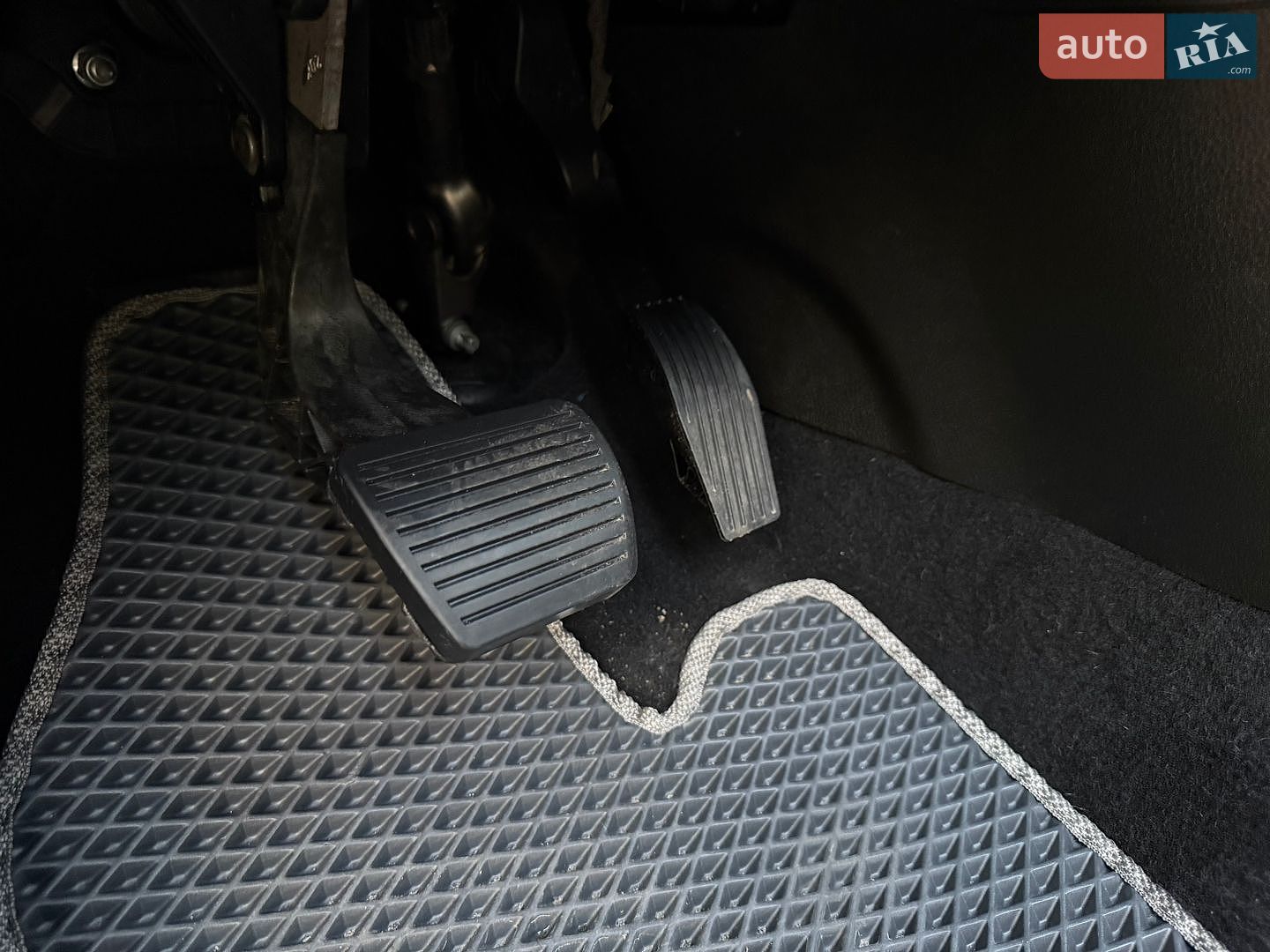 Jeep Renegade 2021 VIN ZACNJCBBXMPM63487 фото оголошення 42 з 60
