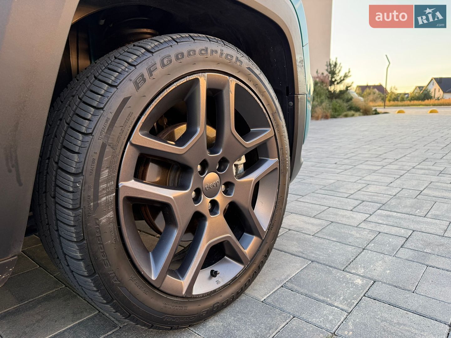 Jeep Renegade 2021 VIN ZACNJCBBXMPM63487 фото оголошення 135 з 147