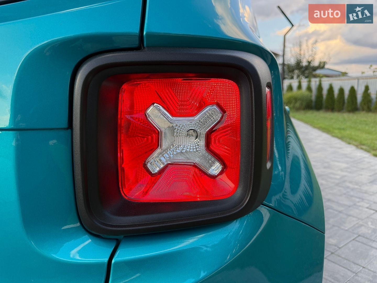 Jeep Renegade 2021 VIN ZACNJCBBXMPM63487 фото оголошення 140 з 147