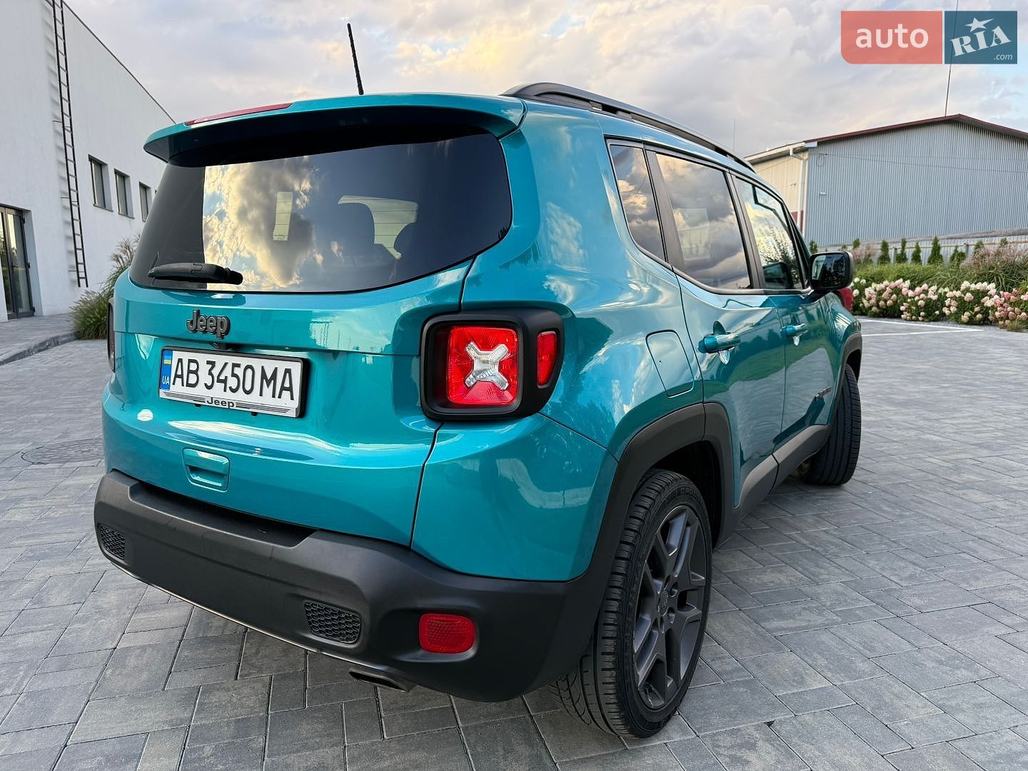 Jeep Renegade 2021 VIN ZACNJCBBXMPM63487 фото оголошення 145 з 147