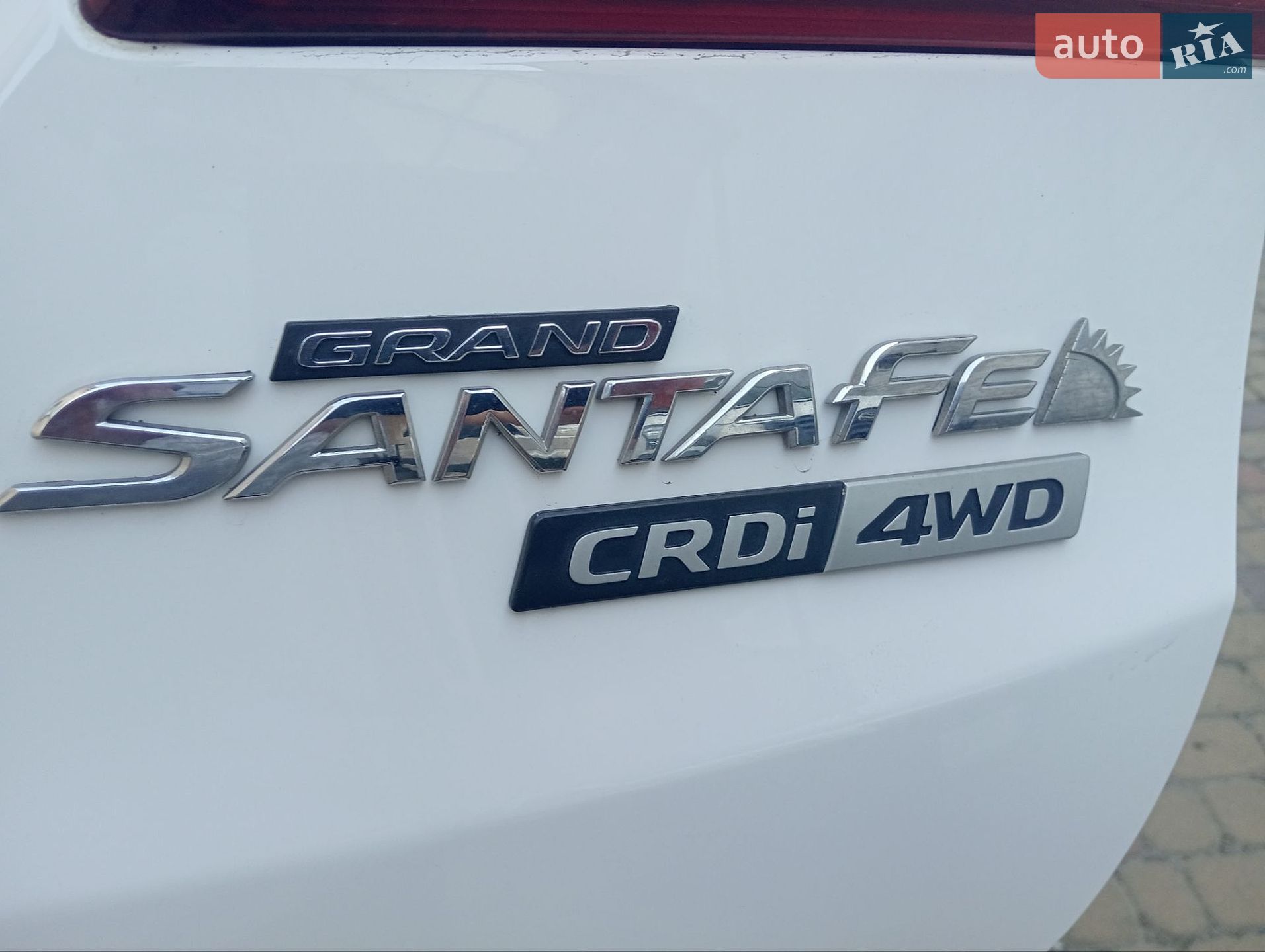 Hyundai Grand Santa Fe 2017 VIN KMHSR81XDHU224445 фото оголошення 12 з 53