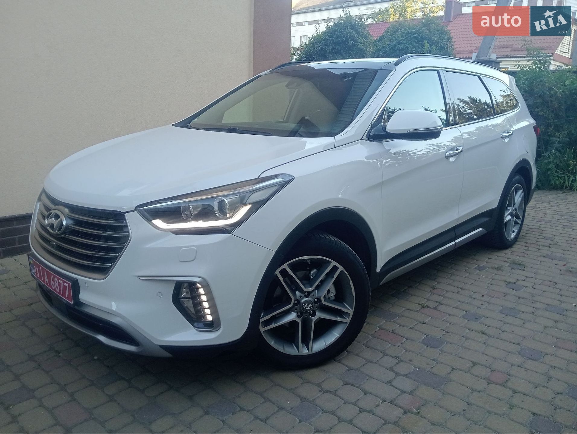 Hyundai Grand Santa Fe 2017 VIN KMHSR81XDHU224445 фото оголошення 24 з 53