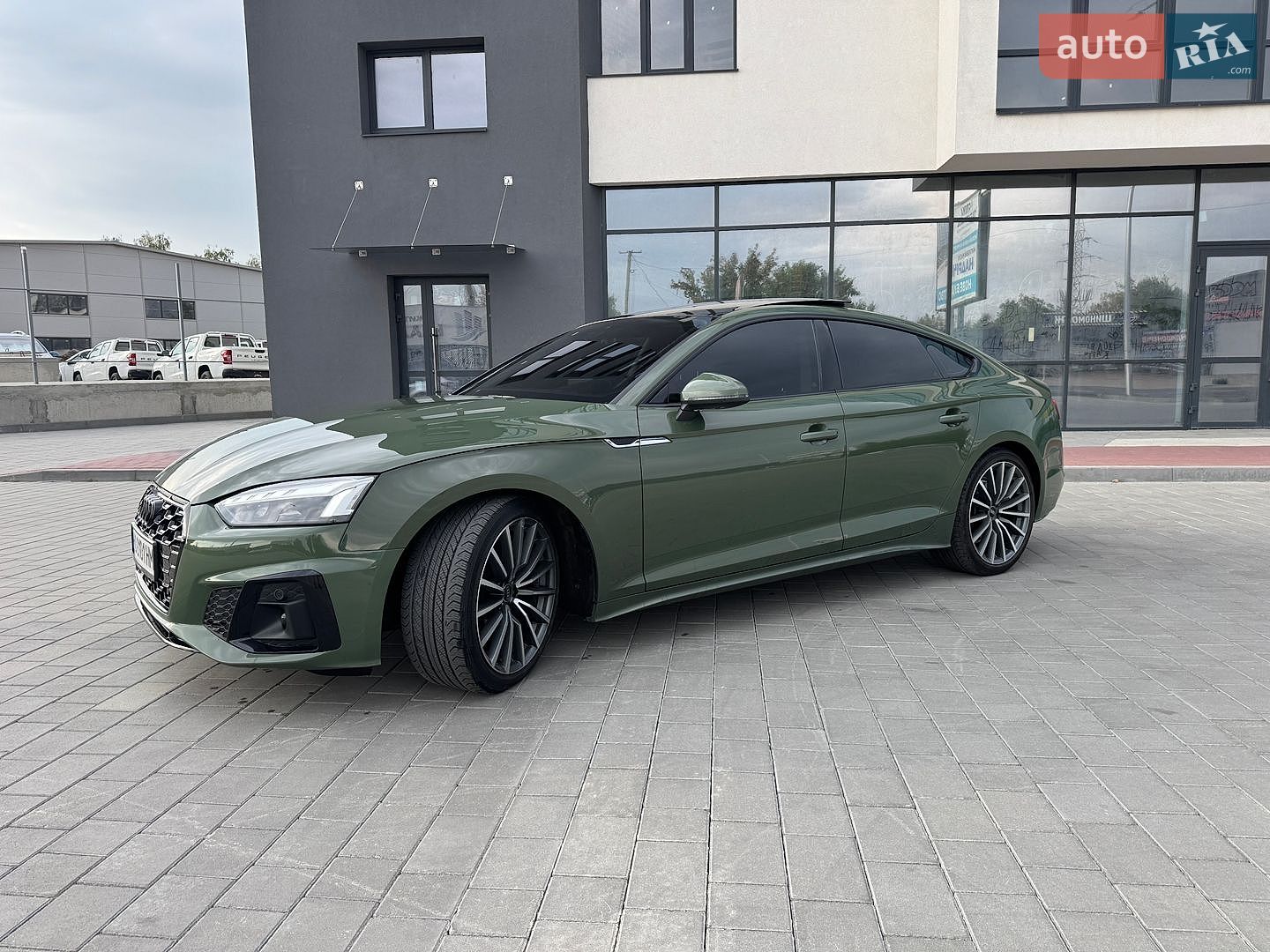 Audi A5 2021 VIN WAUCBCF51NA017318 фото оголошення 4 з 20