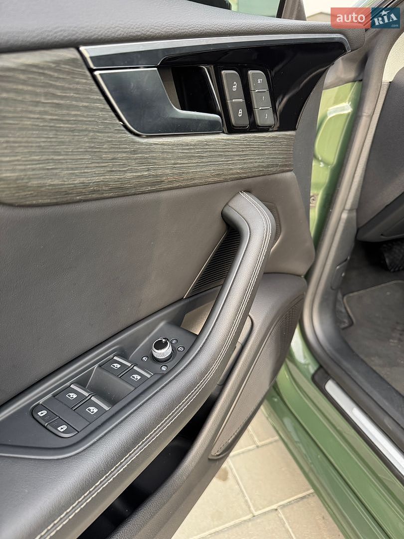 Audi A5 2021 VIN WAUCBCF51NA017318 фото оголошення 15 з 20