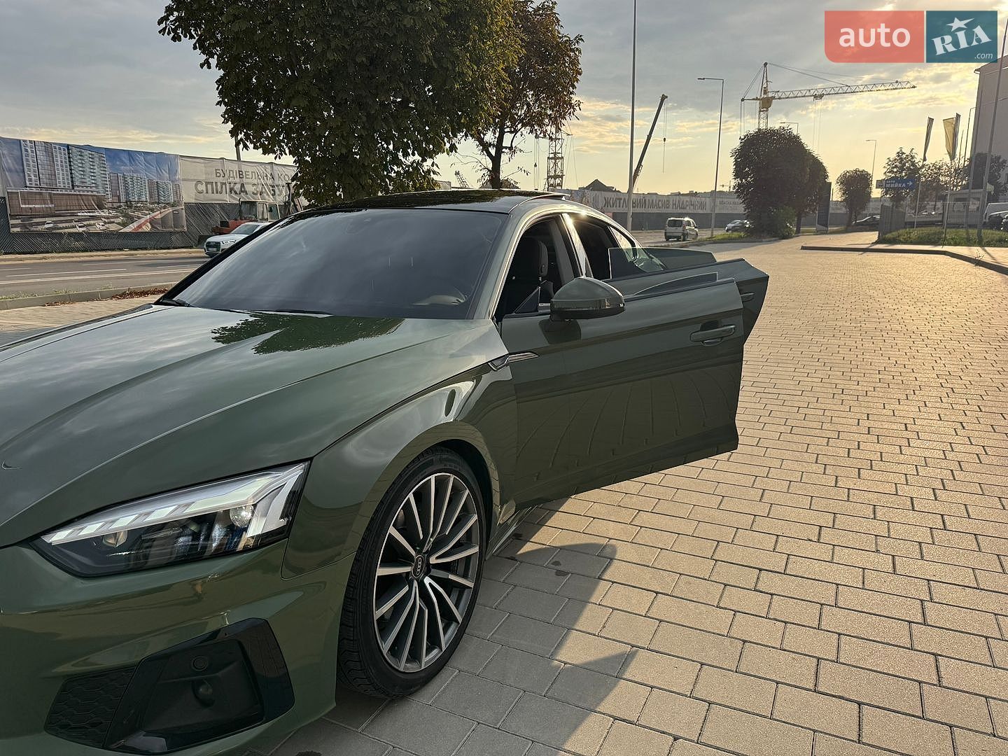 Audi A5 2021 VIN WAUCBCF51NA017318 фото оголошення 11 з 20