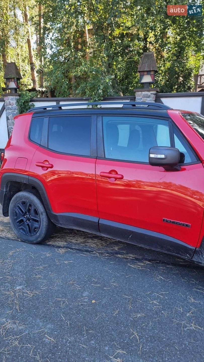 Jeep Renegade 2018 VIN ZACCJBCB0JPH28433 фото оголошення 5 з 54