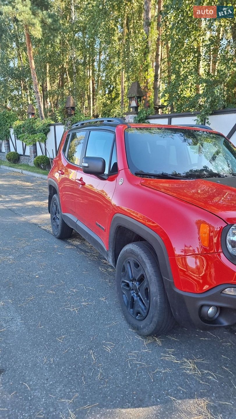 Jeep Renegade 2018 VIN ZACCJBCB0JPH28433 фото оголошення 3 з 54