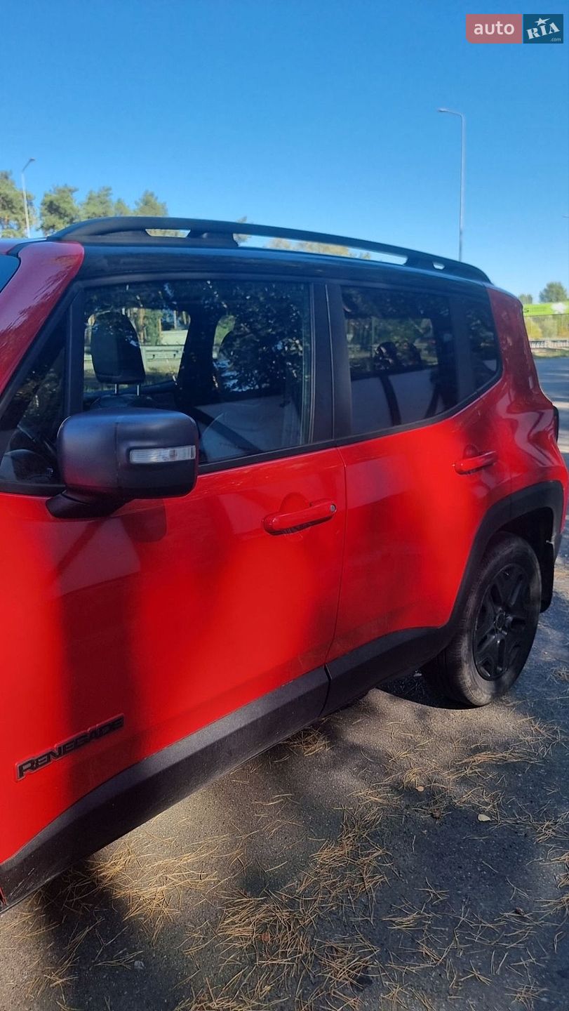 Jeep Renegade 2018 VIN ZACCJBCB0JPH28433 фото оголошення 14 з 54